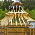 Männer auf Pagode